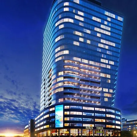 Hanza Tower Downtown 22 Pool & Jacuzzi 公寓 什切青